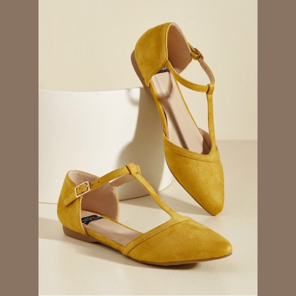 Turn Back Prime Vegan Flat in Marigold